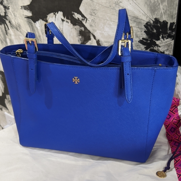 Tory Burch Handbags - Tory Burch blue shoulder bag